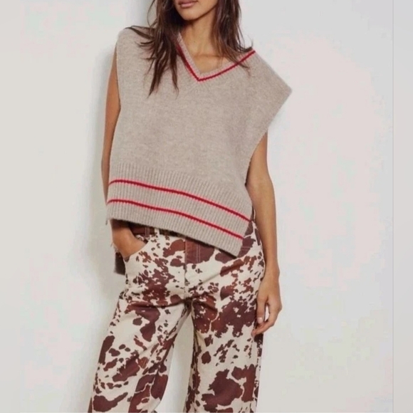 Free People NWT All Star Poncho Knit Swaeter Vest In Tan & Red One Size - Picture 2 of 16